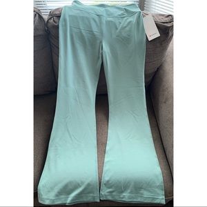 Lululemon Tidewater Teal Groove Pants NWT